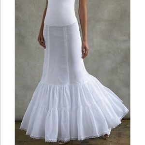 DAVIDS BRIDAL FIT AND FLAIR SLIP 10
